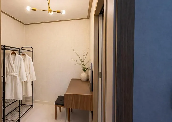 Luxury Family Penthouse With 4 Bedrooms, 2 Bathrooms And Private Gym