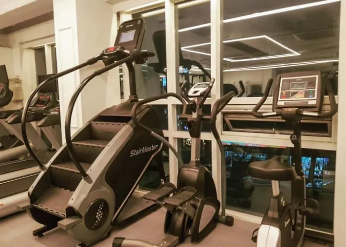 Luxury Family Penthouse With 4 Bedrooms, 2 Bathrooms And Private Gym